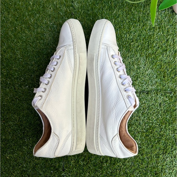 WINGS + HORNS CLASSIC LOW
$343.00
COLOR 
WHITE
Size 42 - Picture 13 of 17